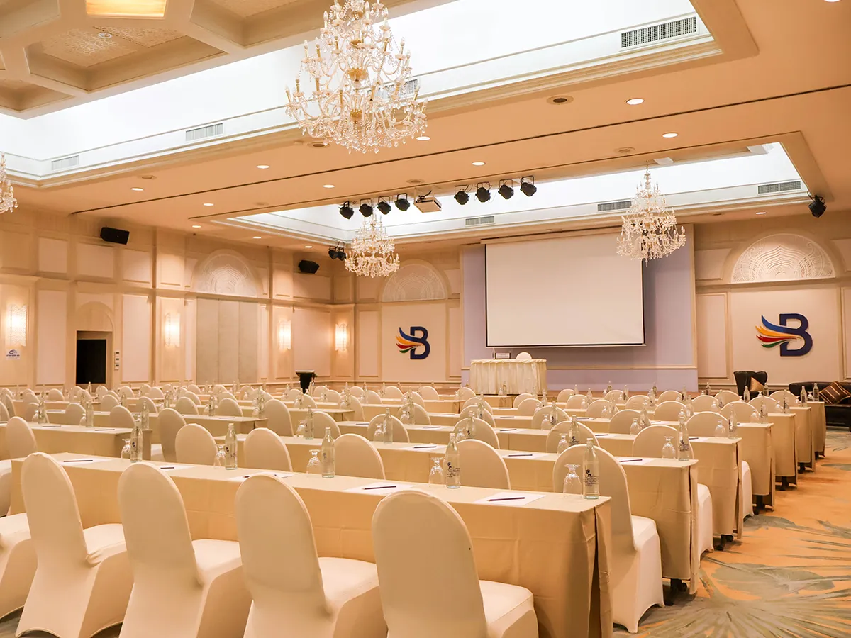 slide-meeting-event-kanda-hall-3